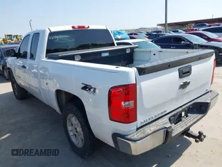 2013 Chevrolet Silverado 1500 LT with VIN 1GCRKSE72DZ116644, listed as a IAAI auction lot 42203289 with 195,165 mi miles and . Bid and sale history available at DreamBid. Image 3.