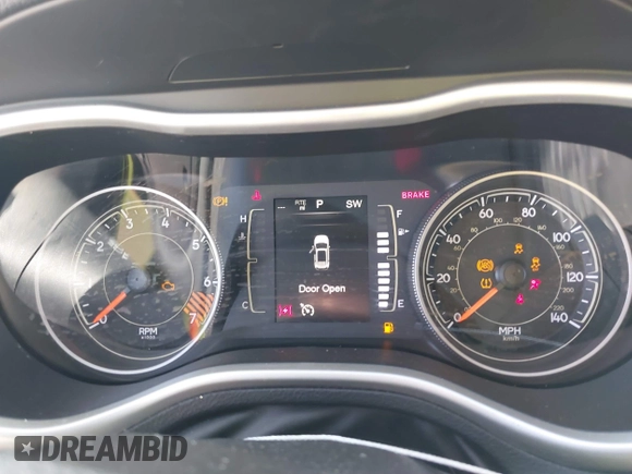 2015 Jeep Cherokee Latitude with VIN 1C4PJLCB0FW643402, listed as a IAAI auction lot 41811328 with 110,232 mi miles and . Bid and sale history available at DreamBid. Image 7.