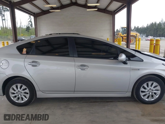 2013 Toyota Prius with VIN JTDKN3DP7D3040292, listed as a IAAI auction lot 42141112 with 103,569 mi miles and . Bid and sale history available at DreamBid. Image 13.