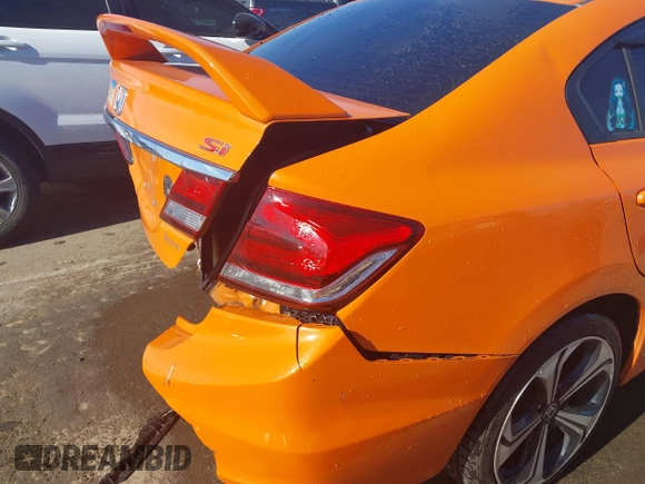 2015 Honda Civic Si z VIN 2HGFB6E59FH701279, wystawiony jako IAAI lot #41491029 z przebiegiem 180 974 mil mil oraz . Historia ofert i sprzedaży dostępna na DreamBid. Obrazek 18.