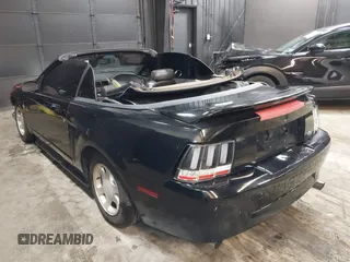 2000 Ford Mustang with VIN 1FAFP4448YF214730, listed as a IAAI auction lot 41467473 with 114,910 mi miles. Bid and sale history available at carsss.com. Image 3.