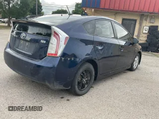2015 Toyota Prius Four z VIN JTDKN3DU9F1914713, wystawiony jako Copart lot #60937365 z przebiegiem 292 238 mil mil oraz Czysty tytuł • Clean title. Historia ofert i sprzedaży dostępna na DreamBid. Obrazek 4.