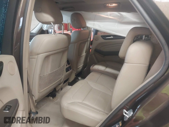 2015 Mercedes-Benz M 350 with VIN 4JGDA5HB2FA578858, listed as a IAAI auction lot 42220126 with 136,554 mi miles and . Bid and sale history available at DreamBid. Image 8.