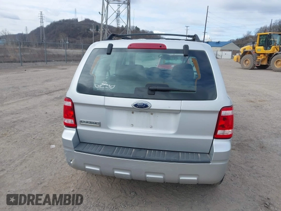 2008 Ford Escape XLS с VIN 1FMCU02Z08KA71935, выставлен на аукционе IAAI как лот 41889213 с пробегом 156 500 миль миль и . История ставок и продаж доступна на DreamBid. Изображение 17.