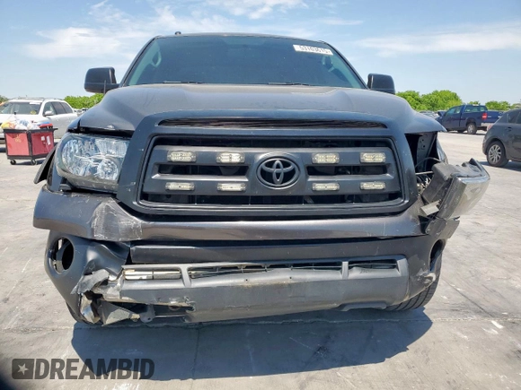 2013 Toyota Tundra z VIN 5TFEM5F16DX055332, wystawiony jako Copart lot #53103615 z przebiegiem 155 542 mil mil oraz Szkoda całkowita • Salvage title. Historia ofert i sprzedaży dostępna na DreamBid. Obrazek 5.