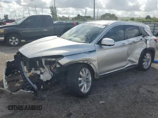 2019 Infiniti QX50 LUXE with VIN 3PCAJ5M15KF108197, listed as a Copart auction lot 68457122 with 31,942 mi miles. Bid and sale history available at carsss.com. Image 1.