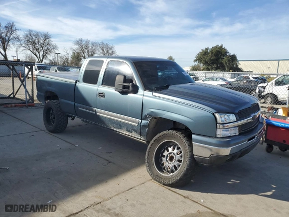 2006 Chevrolet Silverado 1500 LT1 with VIN 2GCEC19T961126032, listed as a Copart auction lot 45683125 with 137,234 mi miles and Salvage Title. Bid and sale history available at carsss.com. Image 4.