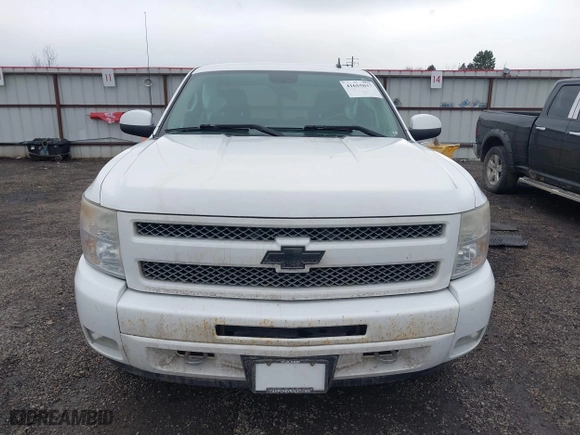 2010 Chevrolet Silverado 1500 LT with VIN 1GCSKSE36AZ137555, listed as a IAAI auction lot 41655037 with 139,574 mi miles. Bid and sale history available at carsss.com. Image 13.