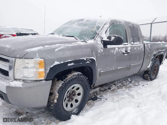 2007 Chevrolet Silverado 1500 LTZ with VIN 1GCEK190X7Z608395, listed as a IAAI auction lot 41350071 with 252,184 mi miles. Bid and sale history available at carsss.com. Image 6.
