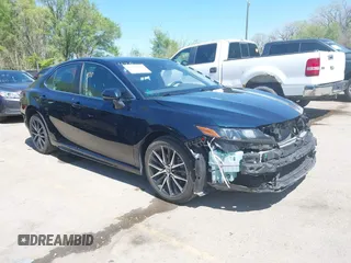 2021 Toyota Camry SE Nightshade with VIN 4T1G11AK3MU462290, listed as a IAAI auction lot 42033207 with 111,163 mi miles and . Bid and sale history available at DreamBid. Image 1.