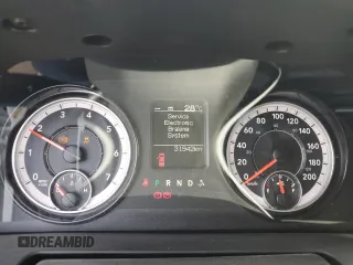 2023 Ram 1500 Tradesman с VIN 3C6RR7KG0PG661959, выставлен на аукционе Copart как лот 59883375 с пробегом 31 942 миль миль и Списание • Salvage title. История ставок и продаж доступна на DreamBid. Изображение 9.