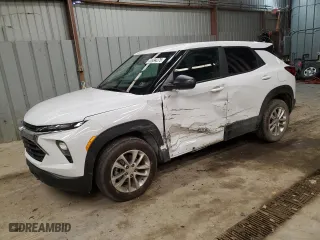 2025 Chevrolet TrailBlazer LS with VIN KL79MNSL8SB063254, listed as a Copart auction lot 44494275 with 861 mi miles and Salvage Title. Bid and sale history available at carsss.com. Image 1.