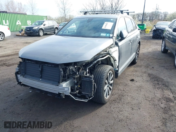 2017 Audi Q7 Premium Plus with VIN WA1LAAF75HD018870, listed as a IAAI auction lot 41988405 with 84,897 mi miles. Bid and sale history available at carsss.com. Image 19.
