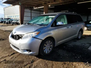 2013 Toyota Sienna LE with VIN 5TDJK3DC7DS063345, listed as a Copart auction lot 41707155 with 268,833 mi miles and Salvage Title. Bid and sale history available at carsss.com. Image 1.