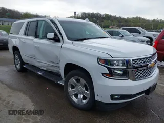 2019 Chevrolet Suburban LT z VIN 1GNSKHKC6KR300656, wystawiony jako IAAI lot #41972126 z przebiegiem 112 898 mil mil oraz . Historia ofert i sprzedaży dostępna na DreamBid. Obrazek 1.
