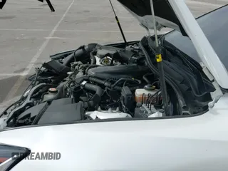 2018 Lexus IS 300 z VIN JTHC81D20J5030125, wystawiony jako IAAI lot #43333253 z przebiegiem 120 940 mil mil oraz . Historia ofert i sprzedaży dostępna na DreamBid. Obrazek 19.