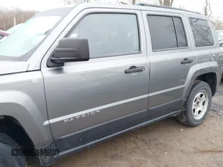 2013 Jeep Patriot Sport z VIN 1C4NJPBA6DD187373, wystawiony jako IAAI lot #41569641 z przebiegiem 172 408 mil mil oraz . Historia ofert i sprzedaży dostępna na DreamBid. Obrazek 14.