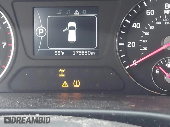 2018 Kia Sorento LX V6 with VIN 5XYPGDA57JG368022, listed as a IAAI auction lot 41853491 with 173,830 mi miles. Bid and sale history available at carsss.com. Image 15.