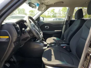 2019 Kia Soul with VIN KNDJN2A23K7698566, listed as a Copart auction lot 52548565 with 132,452 mi miles and Salvage Title. Bid and sale history available at carsss.com. Image 7.