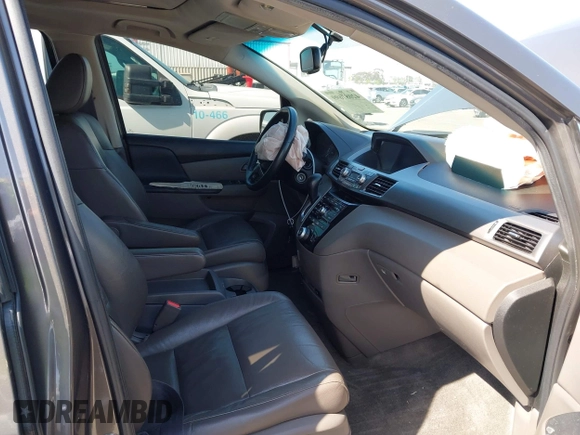 2011 Honda Odyssey EX-L with VIN 5FNRL5H68BB083492, listed as a IAAI auction lot 42087699 with 155,141 mi miles and . Bid and sale history available at carsss.com. Image 5.