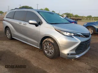 2022 Toyota Sienna XLE z VIN 5TDJRKEC3NS086174, wystawiony jako IAAI lot #41927674 z przebiegiem Nie podano mil oraz . Historia ofert i sprzedaży dostępna na DreamBid. Obrazek 1.