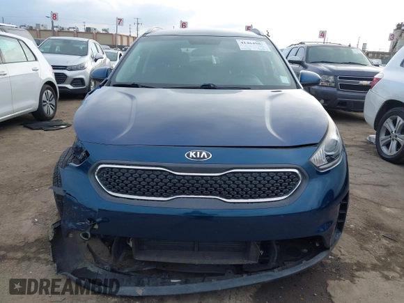 2017 Kia Niro FE with VIN KNDCB3LC1H5093432, listed as a IAAI auction lot 41464983 with 99,516 mi miles. Bid and sale history available at carsss.com. Image 12.