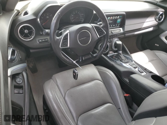 2017 Chevrolet Camaro 2SS z VIN 1G1FH1R73H0139763, wystawiony jako Copart lot #48116415 z przebiegiem 48 256 mil mil oraz Czysty tytuł • Clean title. Historia ofert i sprzedaży dostępna na DreamBid. Obrazek 8.