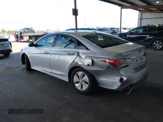 2015 Hyundai Sonata Hybrid Limited with VIN KMHEC4A49FA133103, listed as a IAAI auction lot 41885524 with 122,261 mi miles. Bid and sale history available at carsss.com. Image 3.