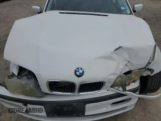 2001 BMW 3 Series 325i with VIN WBAAN374X1NE55555, listed as a Copart auction lot 87872375 with 176,104 mi miles and Salvage Title. Bid and sale history available at carsss.com. Image 11.
