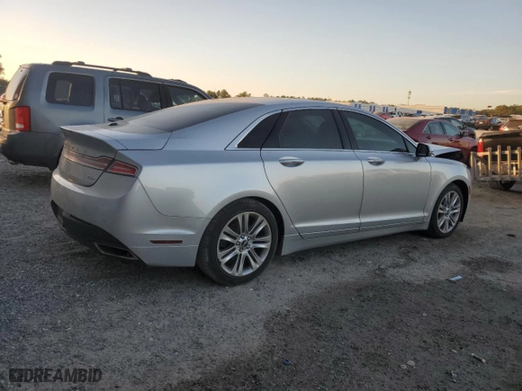 2014 Lincoln MKZ Hybrid with VIN 3LN6L2LU8ER832202, listed as a Copart auction lot 83498134 with 105,672 mi miles and Salvage Title. Bid and sale history available at carsss.com. Image 3.