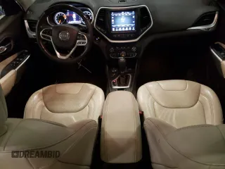 2017 Jeep Cherokee Overland с VIN 1C4PJMJS9HW620583, выставлен на аукционе Copart как лот 48708135 с пробегом 93 984 миль миль и Списание • Salvage title. История ставок и продаж доступна на DreamBid. Изображение 8.