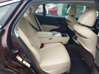 2018 Lexus LS with VIN JTHB5LFF5J5003051, listed as a IAAI auction lot 41843702 with 29,026 mi miles. Bid and sale history available at carsss.com. Image 8.