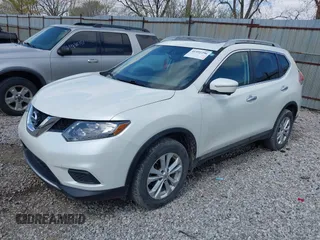 2015 Nissan Rogue SL with VIN 5N1AT2MV2FC804820, listed as a IAAI auction lot 41932296 with 174,633 mi miles and . Bid and sale history available at carsss.com. Image 18.
