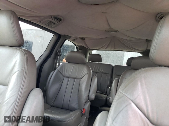 2001 Chrysler Town & Country LXi with VIN 2C8GP54L21R280196, listed as a Copart auction lot 85731344 with 127,056 mi miles and Non Repairable. Bid and sale history available at DreamBid. Image 10.