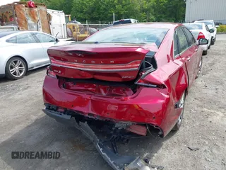 2015 Lincoln MKZ with VIN 3LN6L2G98FR615384, listed as a IAAI auction lot 42340517 with 92,274 mi miles and . Bid and sale history available at DreamBid. Image 6.