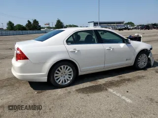 2011 Ford Fusion Hybrid с VIN 3FADP0L35BR317400, выставлен на аукционе Copart как лот 60225545 с пробегом 118 370 миль миль и Списание • Salvage title. История ставок и продаж доступна на DreamBid. Изображение 3.