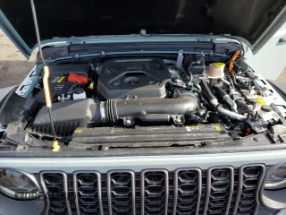 2024 Jeep Wrangler Rubicon with VIN 1C4RJXR61RW255979, listed as a Copart auction lot 43451095 with 7,258 mi miles and Salvage title. Bid and sale history available at DreamBid. Image 13.
