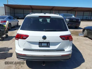 2024 Volkswagen Tiguan S with VIN 3VVRB7AX0RM228680, listed as a IAAI auction lot 41712832 with 238 mi miles and . Bid and sale history available at DreamBid. Image 16.