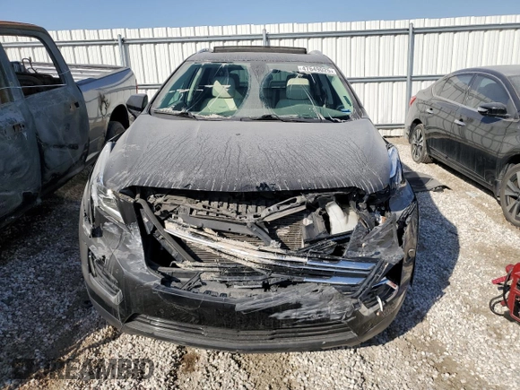 2017 Cadillac XT5 Premium Luxury AWD z VIN 1GYKNERS7HZ111416, wystawiony jako Copart lot #47649025 z przebiegiem Nie podano mil oraz Szkody całkowita. Historia ofert i sprzedaży dostępna na DreamBid. Obrazek 5.