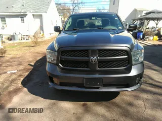 2017 Ram 1500 Tradesman z VIN 1C6RR6FG0HS693499, wystawiony jako IAAI lot #41758482 z przebiegiem 103 411 mil mil oraz . Historia ofert i sprzedaży dostępna na DreamBid. Obrazek 12.