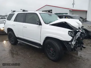 2020 Toyota 4Runner SR5 with VIN JTEBU5JR7L5804063, listed as a IAAI auction lot 41553537 with 63,769 mi miles. Bid and sale history available at carsss.com. Image 1.
