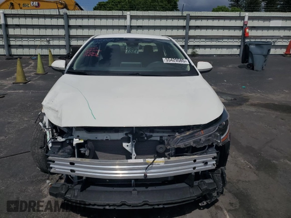 2020 Toyota Corolla LE with VIN JTDEPRAE6LJ079057, listed as a Copart auction lot 55429585 with 11,169 mi miles and Salvage Title. Bid and sale history available at DreamBid. Image 5.
