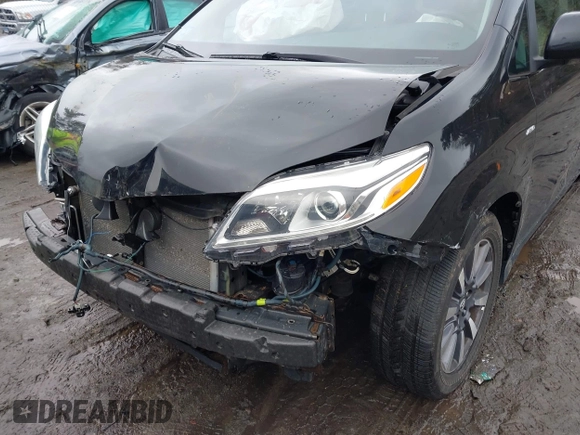 2019 Toyota Sienna XLE with VIN 5TDDZ3DC0KS225564, listed as a IAAI auction lot 41973012 with 71,858 mi miles and . Bid and sale history available at DreamBid. Image 6.