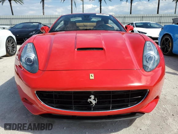 2011 Ferrari California с VIN ZFF65LJA1B0181831, выставлен на аукционе Copart как лот 75098924 с пробегом 15 297 миль миль и Списание • Salvage title. История ставок и продаж доступна на DreamBid. Изображение 5.
