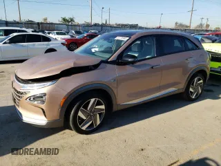 2020 Hyundai NEXO Limited z VIN KM8J84A69LU007979, wystawiony jako Copart lot #81294644 z przebiegiem 21 640 mil mil oraz Szkody całkowita. Historia ofert i sprzedaży dostępna na DreamBid. Obrazek 1.