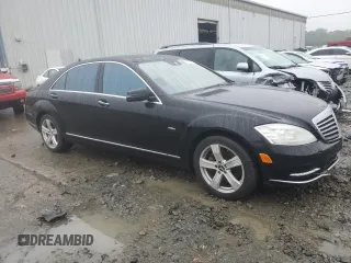 2012 Mercedes-Benz S 550 z VIN WDDNG9EB6CA446562, wystawiony jako Copart lot #57227275 z przebiegiem 124 347 mil mil oraz Czysty tytuł • Clean title. Historia ofert i sprzedaży dostępna na DreamBid. Obrazek 4.