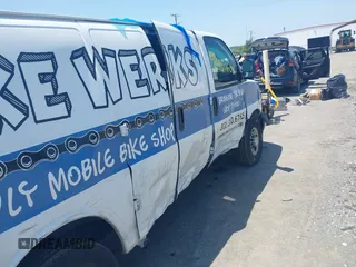 2017 Chevrolet Express Cargo with VIN 1GCWGAFF4H1337414, listed as a IAAI auction lot 42581060 with 196,182 mi miles and . Bid and sale history available at DreamBid. Image 6.