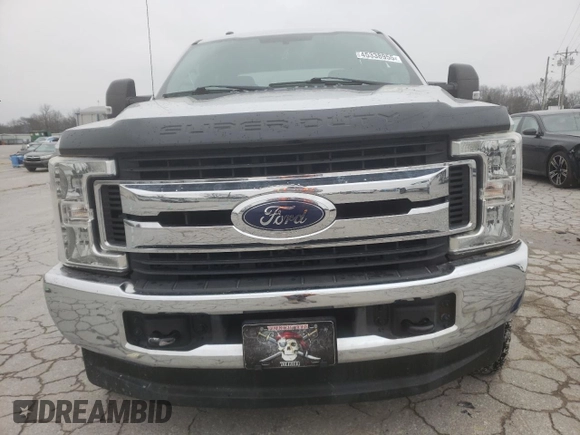 2018 Ford Super Duty F-250 SRW XL with VIN 1FT7W2B62JEB39366, listed as a Copart auction lot 45338955 with 161,626 mi miles and Clean Title. Bid and sale history available at carsss.com. Image 5.