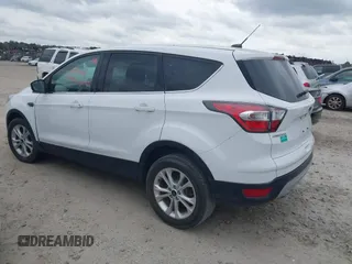 2017 Ford Escape SE with VIN 1FMCU0GD2HUB03804, listed as a IAAI auction lot 41842496 with 197,373 mi miles. Bid and sale history available at carsss.com. Image 3.