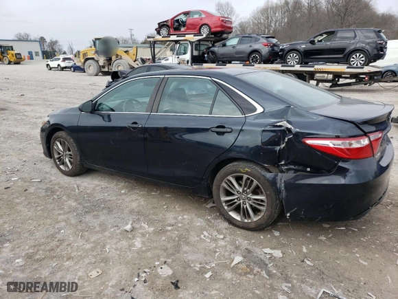 2015 Toyota Camry XLE with VIN 4T1BF1FK6FU964041, listed as a Copart auction lot 48027795 with 171,755 mi miles and Clean Title. Bid and sale history available at carsss.com. Image 2.